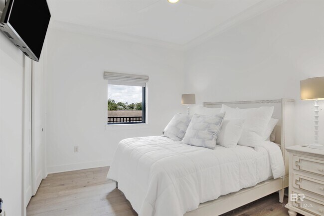 Building Photo - 18269 Colony Dr Dr