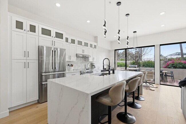 Building Photo - 8989 N Gainey Center Dr