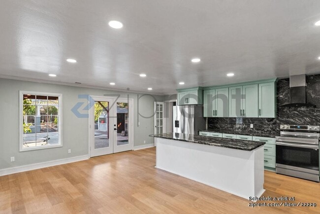 Building Photo - 1688 Merrill Dr