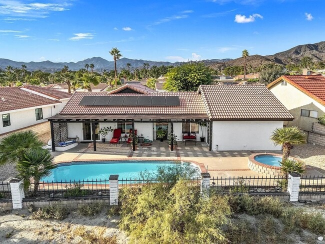 Building Photo - 64635 Vardon Ct