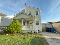 Building Photo - 722 16th St