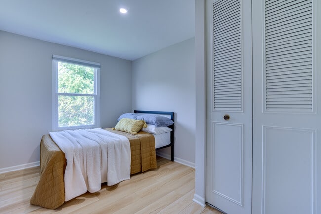 UL 2 - 5471 Braddock Ridge Dr