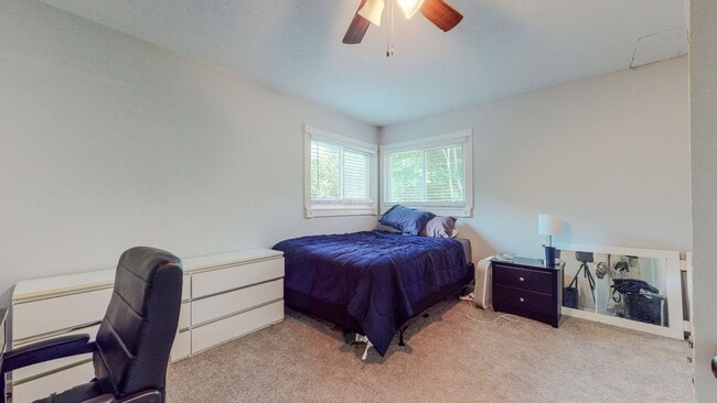 Building Photo - Charming Updated Home in Bluewater Bay – N...