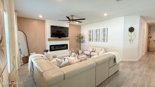 Building Photo - 1790 Mathews Manor Dr