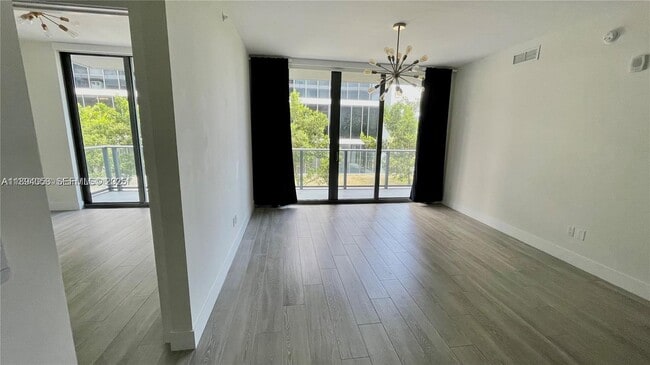 Building Photo - 2960 NE 207th St