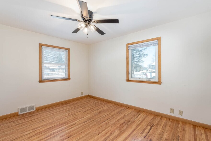 Building Photo - 113 Pfau St