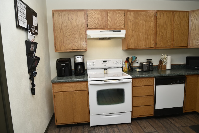 Building Photo - 3360 Patti Dr