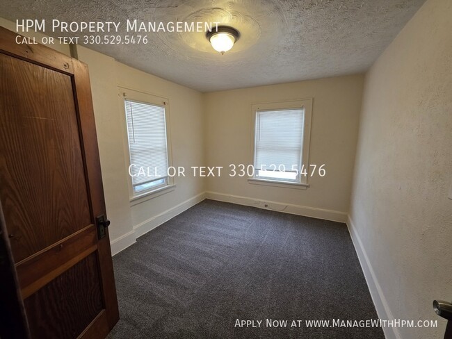 Building Photo - 804 Aberdeen St