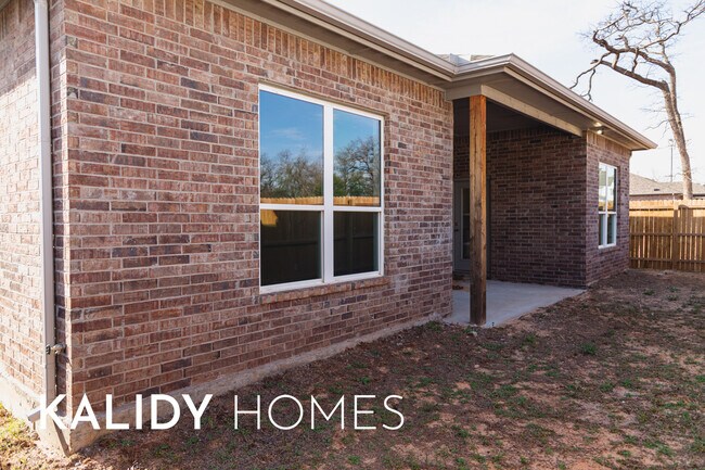 Building Photo - 504 Remington Ave