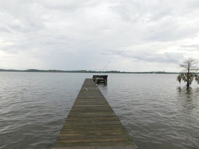 Building Photo - Waterfront Home In Perquimans County