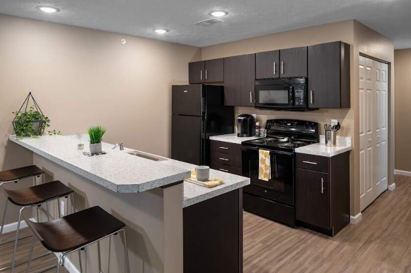 Greenbrier Apartments 9007 Hardy Way Sellersburg IN 47172 Apartment