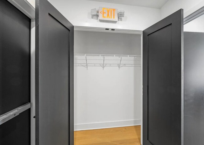 Building Photo - 1800 W Girard Ave