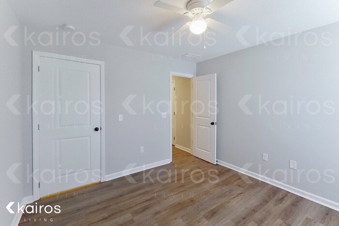 Building Photo - 22 Bungalow Cir