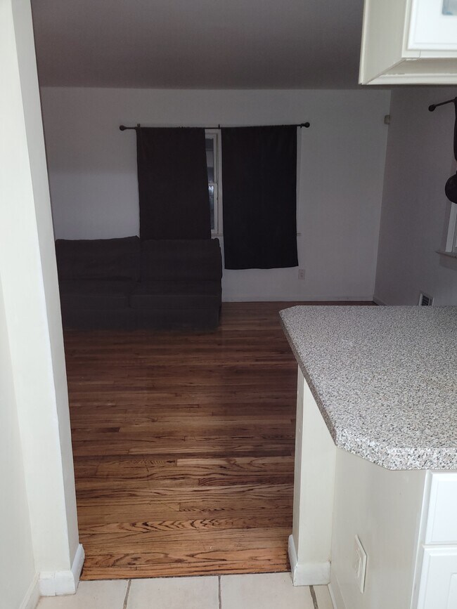 Dinining RM - 3832 Church Rd