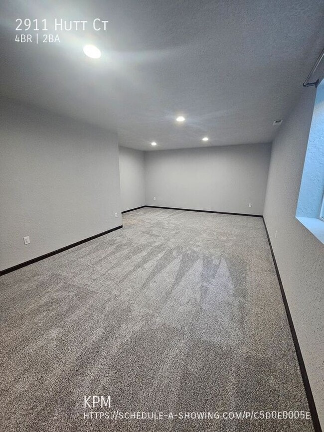 Building Photo - 2911 Hutt Ct