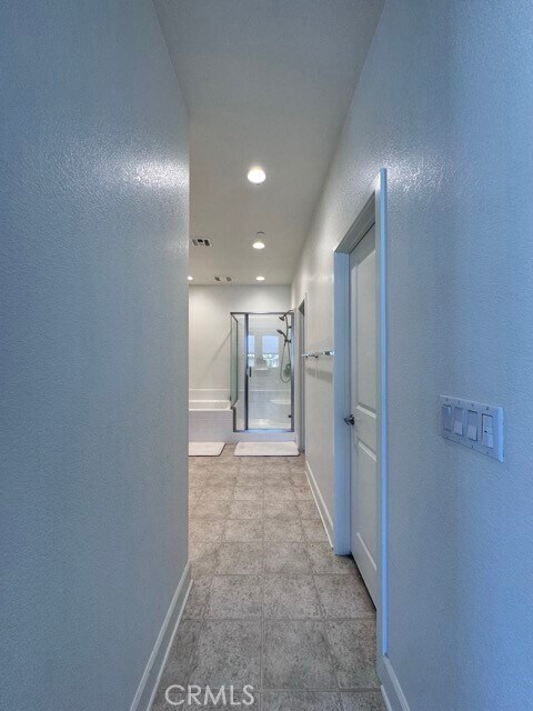 Building Photo - 38572 Rosegate Pl