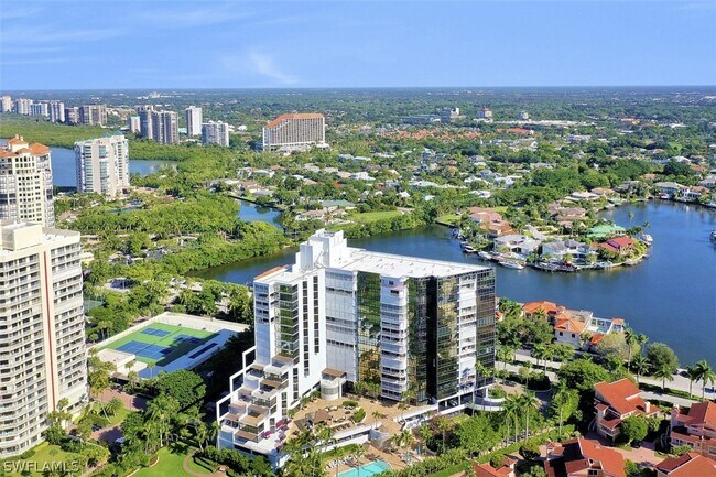 Building Photo - 4751 Gulf Shore Blvd N