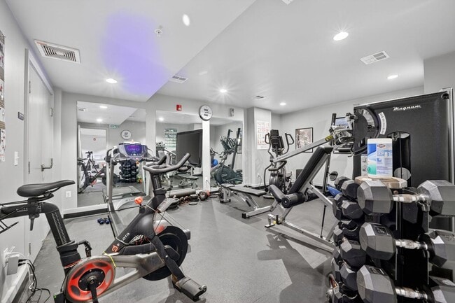 Building Photo - Spacious & Modern 1br Steps on U St Corridor!