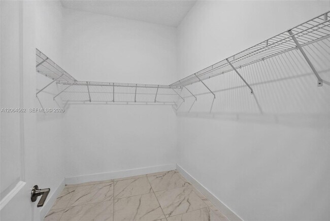 Building Photo - 4574 SW 173rd Ave