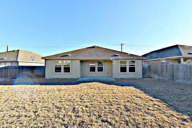 Building Photo - 644 Heritage Grove Rd