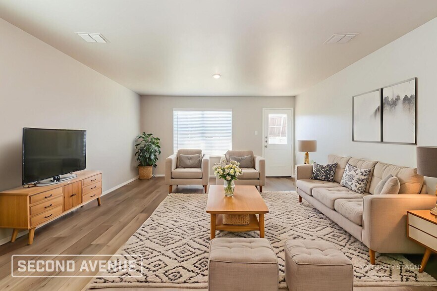 Building Photo - 5915 Nyquist Wy