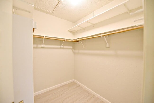 Building Photo - 13329 Black Canyon Dr
