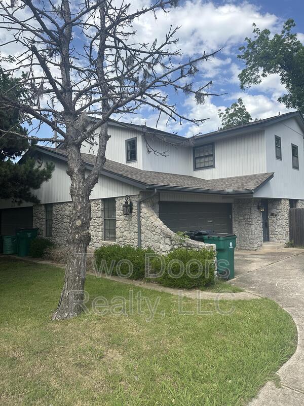 Building Photo - 3612 N Drexel Blvd