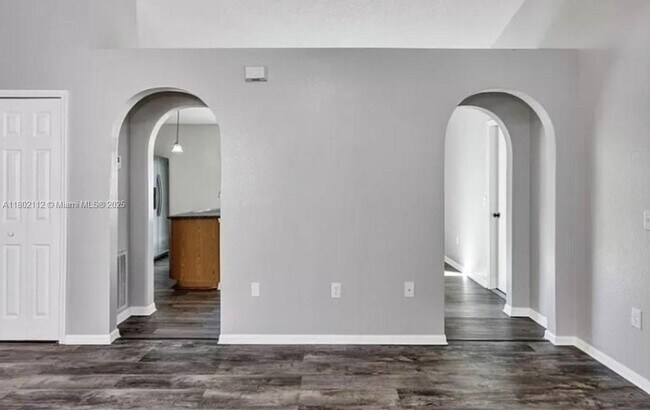 Building Photo - 2110 Whispering Trails Blvd