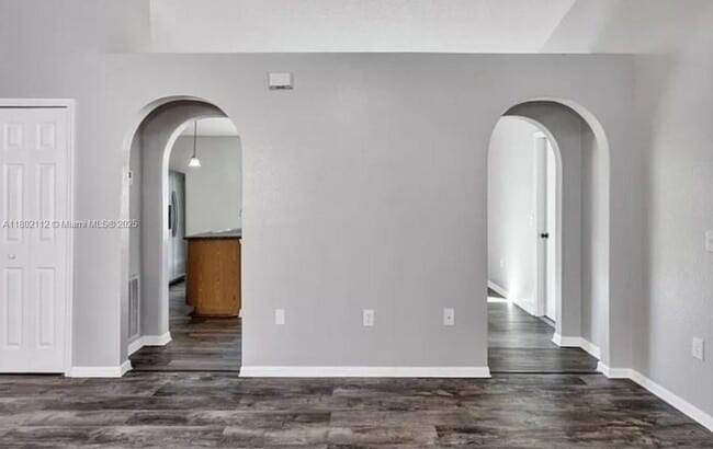 Building Photo - 2210 Whispering Trails Dr
