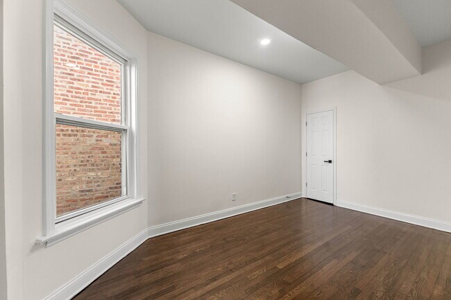 Building Photo - 7532 S Champlain Ave