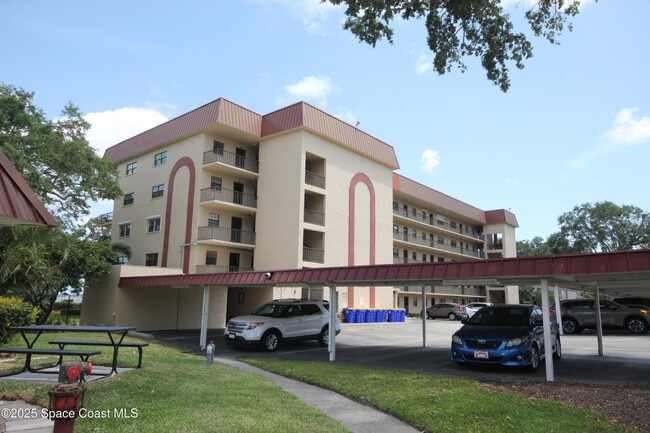 Primary Photo - 1049 Rockledge Dr