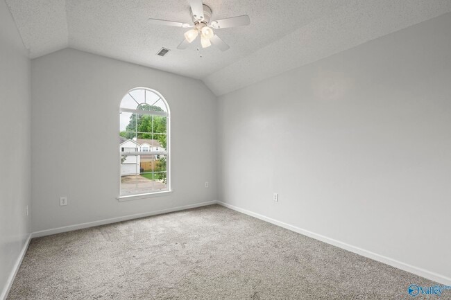 Building Photo - 152 Liberty Dr