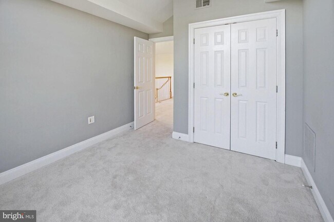 Building Photo - 8629 Terrace Garden Way
