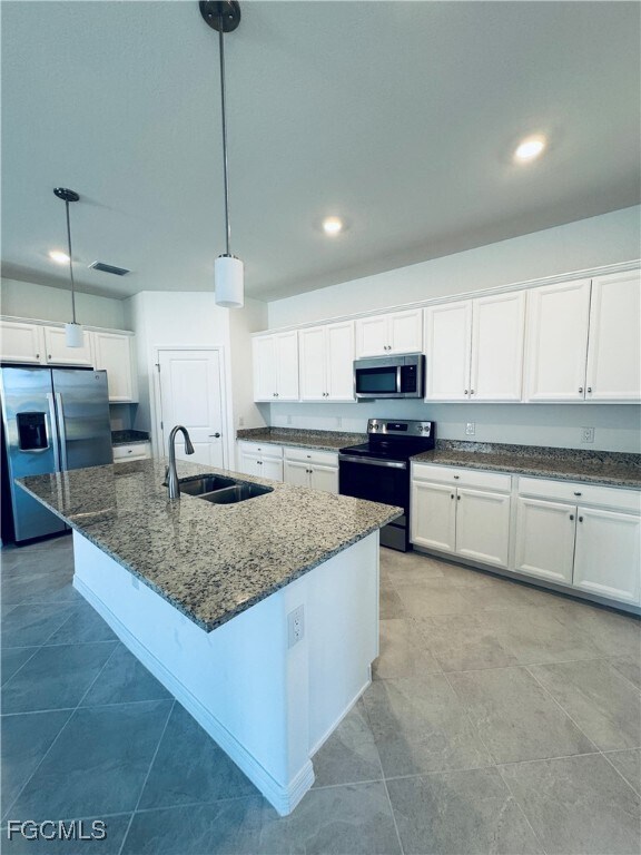 Building Photo - 14636 Palamos Cir