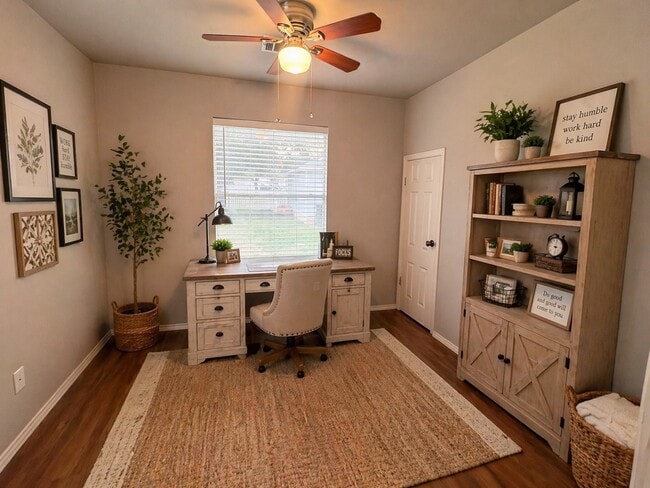 Building Photo - 4631 Mather