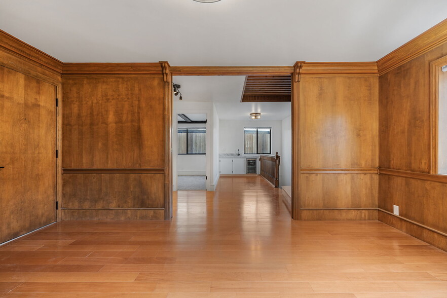 Building Photo - 1016 E 900 S