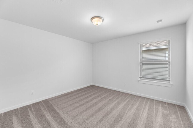 Building Photo - 21611 Alberta Frst Cir