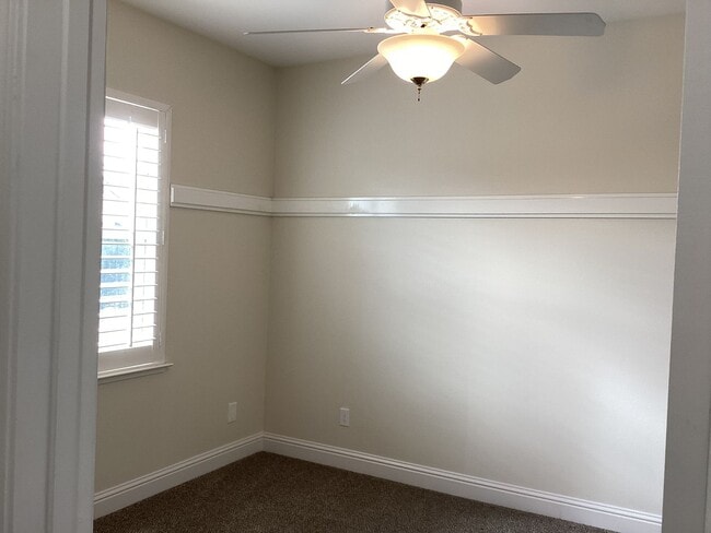 Building Photo - 741 W Barcelona Ln