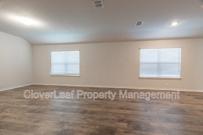 Building Photo - 22142 Pivot Point