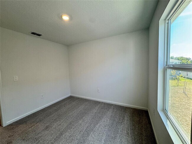 Building Photo - 405 Kayden Cv