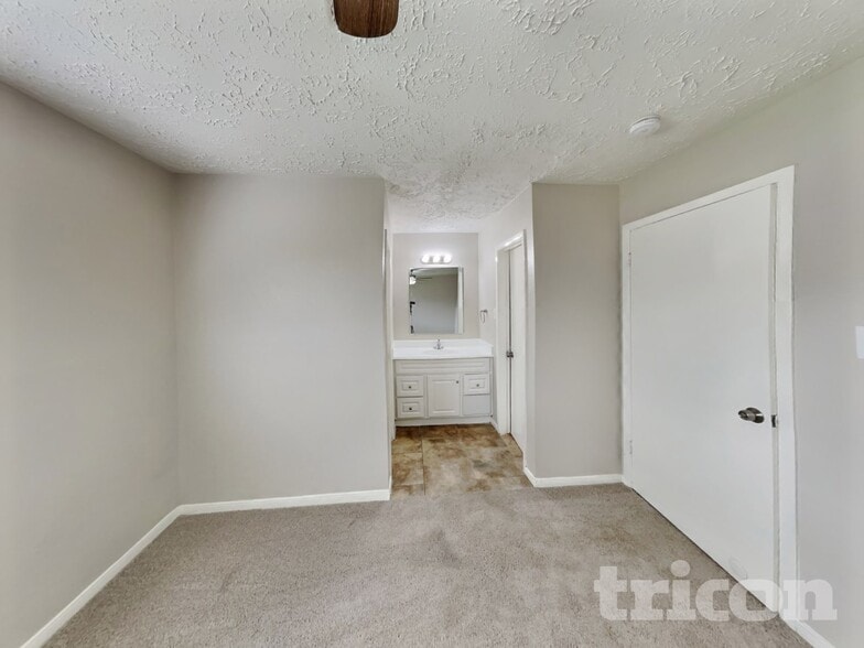 Building Photo - 20211 Cottonglade Ln