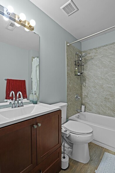 Building Photo - 4333 Delmar Blvd