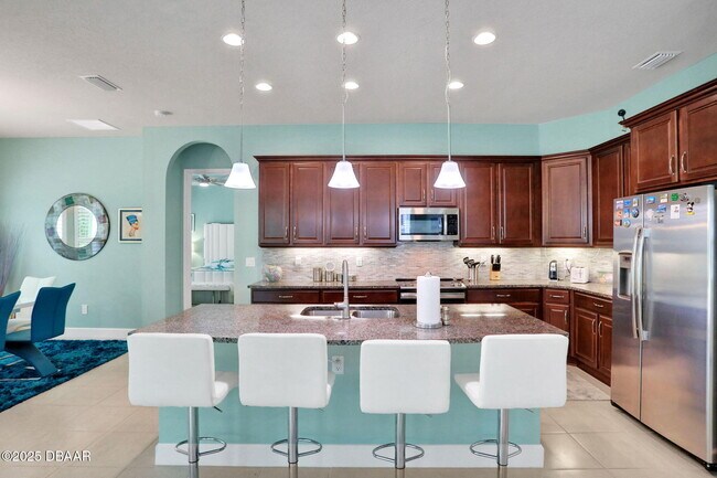 Building Photo - 116 Cerise Ct
