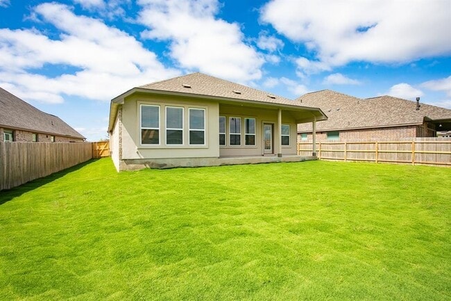 Building Photo - 105 Coronella Dr