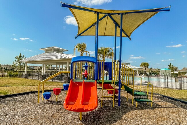 Building Photo - 18254 Cypress Bay Pkwy