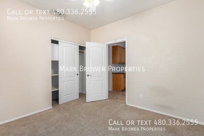 Building Photo - 4326 E Melinda Ln