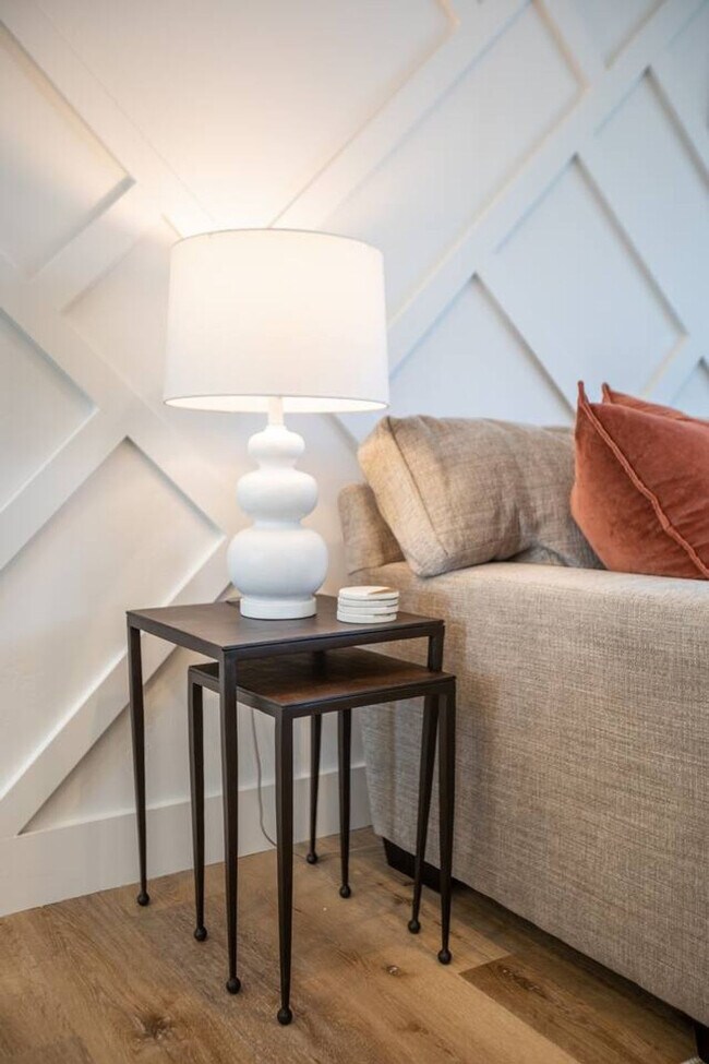 Building Photo - 642 E 460 S