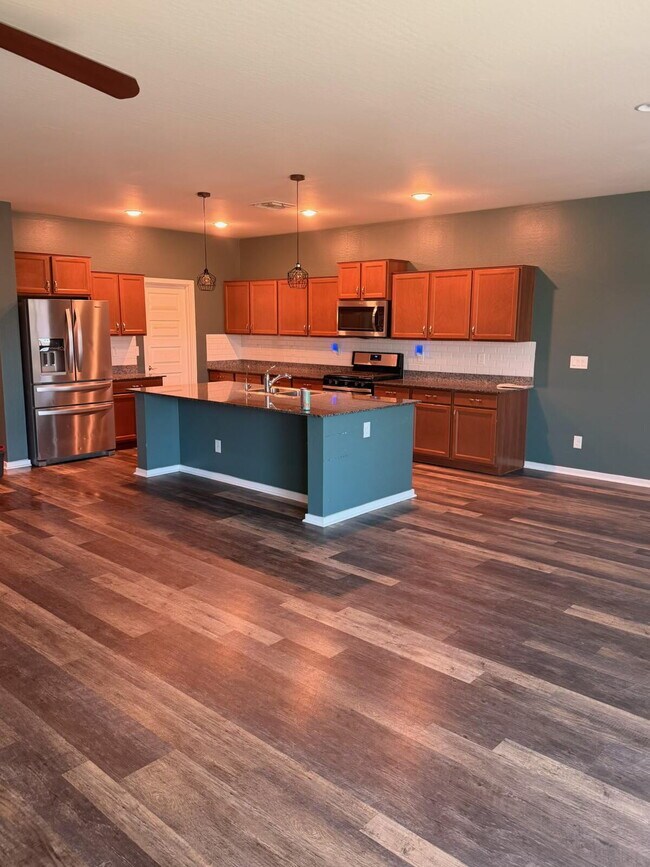 Building Photo - 37444 Big Bend Rd