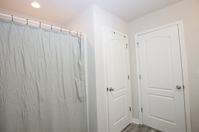 Building Photo - "Charming 3-Bed Oasis with 2.5 Baths on Century Lane, Cameron – Spacious 1744 sq. ft. Retreat!"
