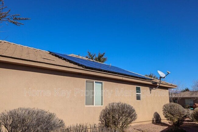 Building Photo - 259 S 300 W